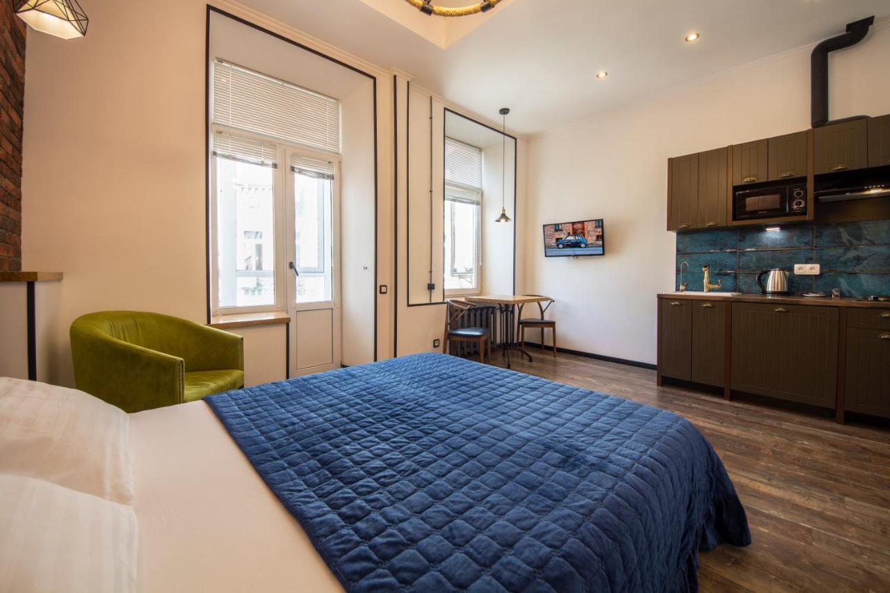 Loft Design Apartments Near Maidan Kiev Extérieur photo