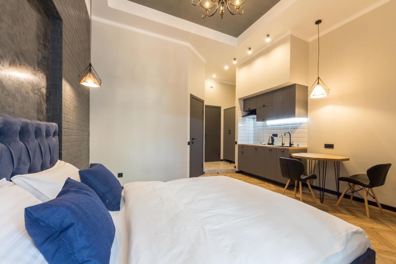 Loft Design Apartments Near Maidan Kiev Extérieur photo