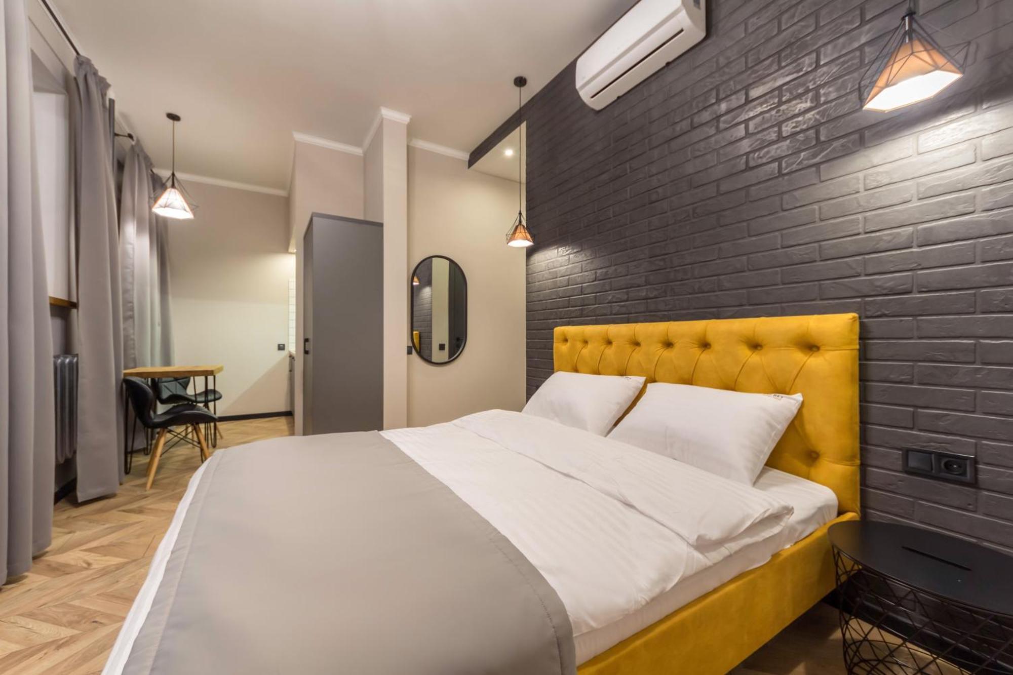 Loft Design Apartments Near Maidan Kiev Extérieur photo
